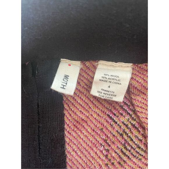 Anthropologie MOTH Agora & Odeon Scalloped Sweater Skirt Black Floral Sz 4 - Picture 3 of 7